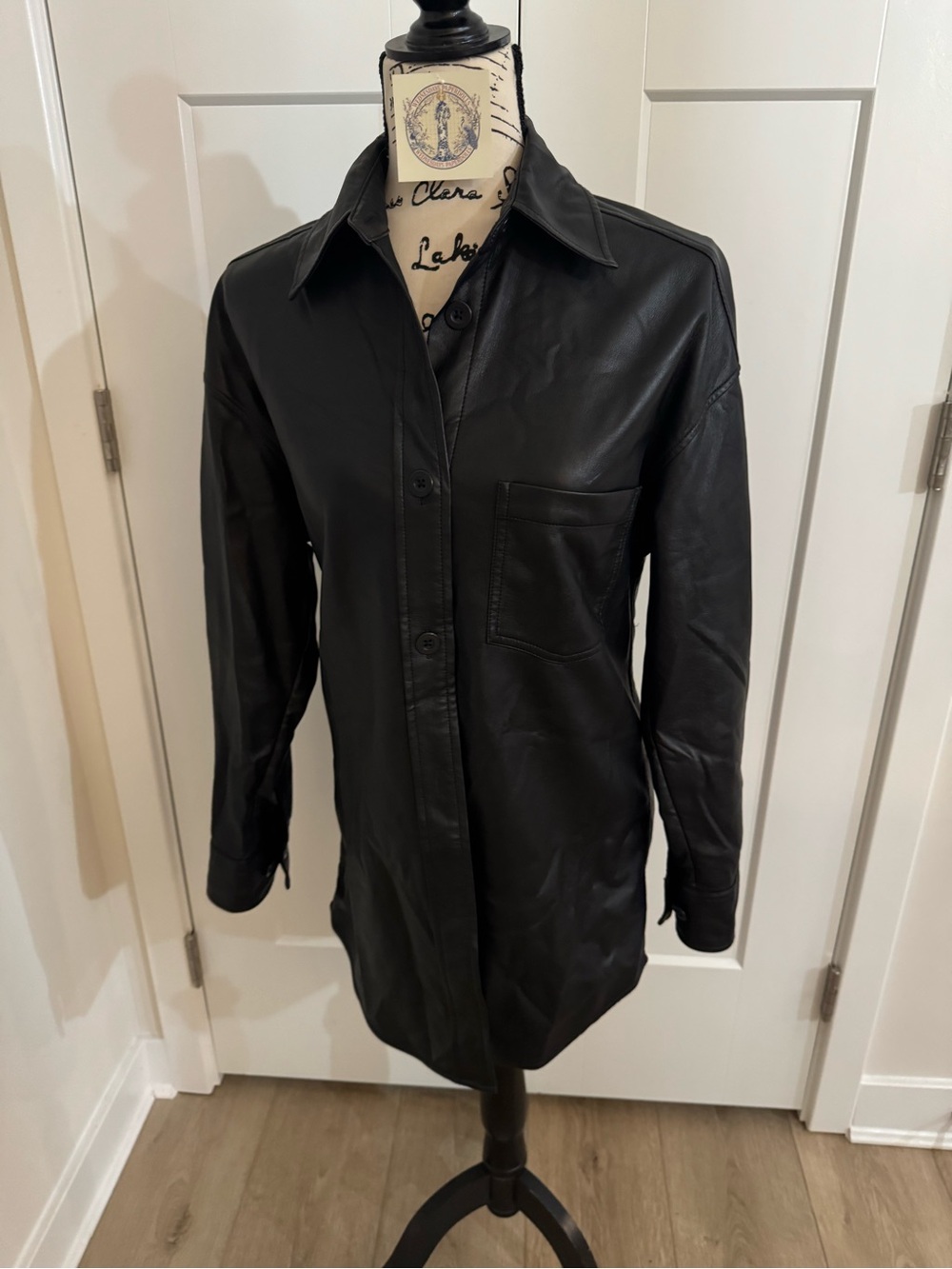 Aritzia Babaton "Pelli" Vegan Leather Shirt Jacket - Size XXS